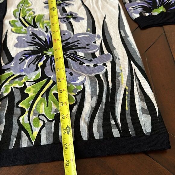 Bob Mackie wearable art carding - size large - Picture 2 of 9